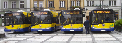 Fot.: Przekazanie autobusów. 